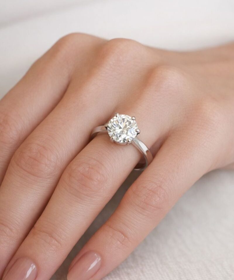 Alternative view of Anel Solitário Moissanite 9,5 mm 3,5 ct em Prata 925 com 6 Garras