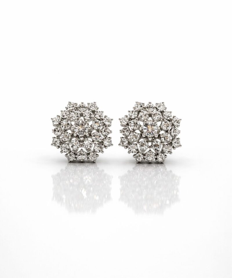 Brinco Chuveirinho Glam Floral Cravejado em Moissanite Prateado