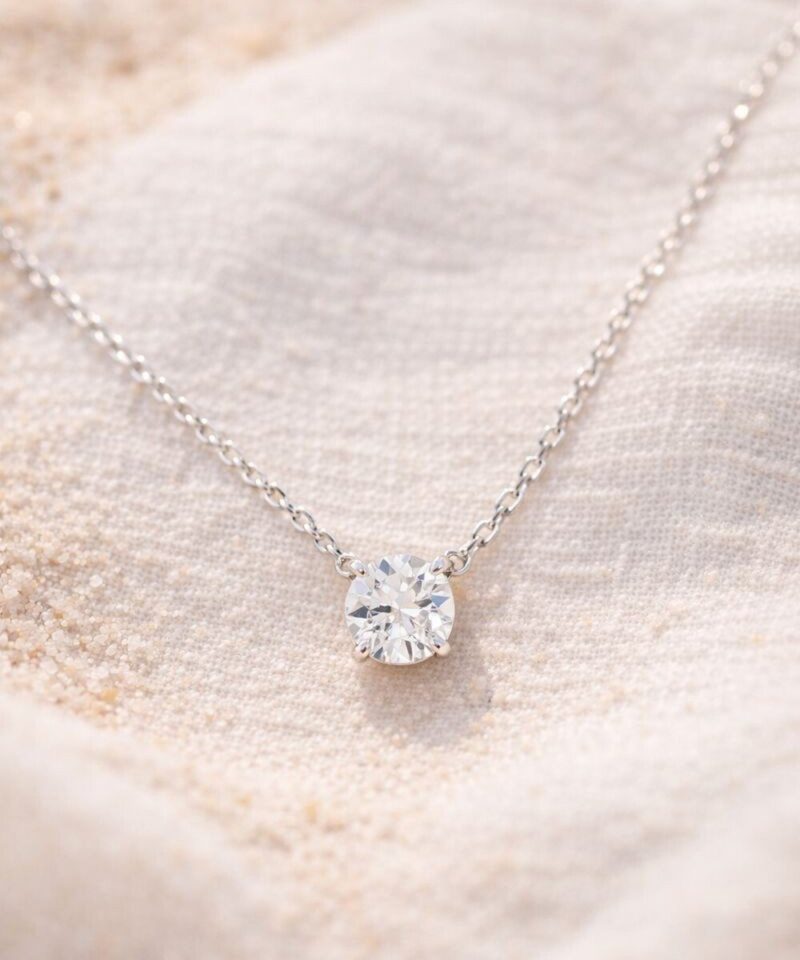 Alternative view of Colar Ponto de Luz Moissanite 3 mm 0,11 ct em Prata 925 com 45 cm