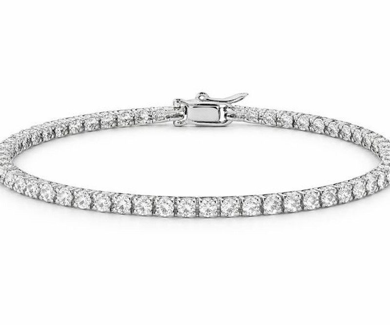 Pulseira Riviera com Moissanites Coração 2,5 mm 4 ct em Prata 925