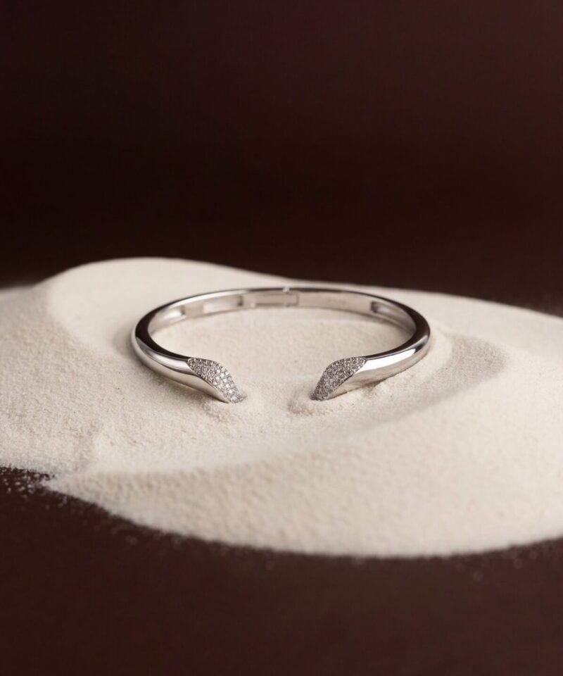 Alternative view of Bracelete Alara com Pontas Cravejadas em Moissanite 0,33 ct