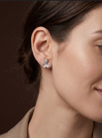 Alternative view of Brinco Aélia Asas Cravejadas Moissanite 1,3 mm em Prata 925 com Ródio