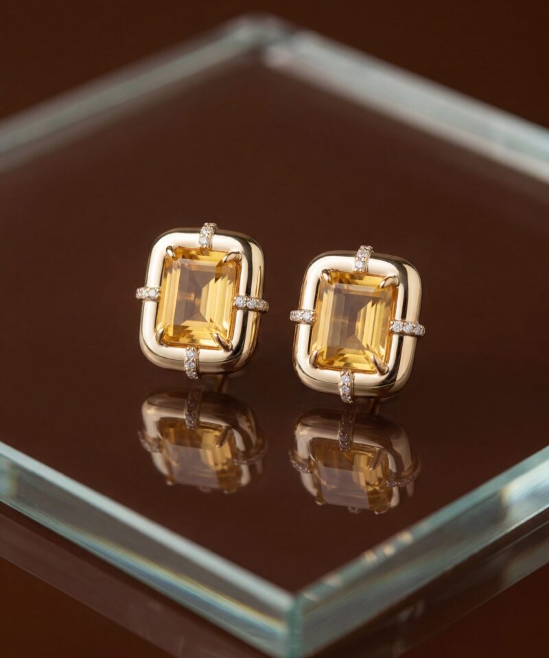 Alternative view of Brinco Citrino Glam Retangular com Moissanites em Banho de Ouro 18k