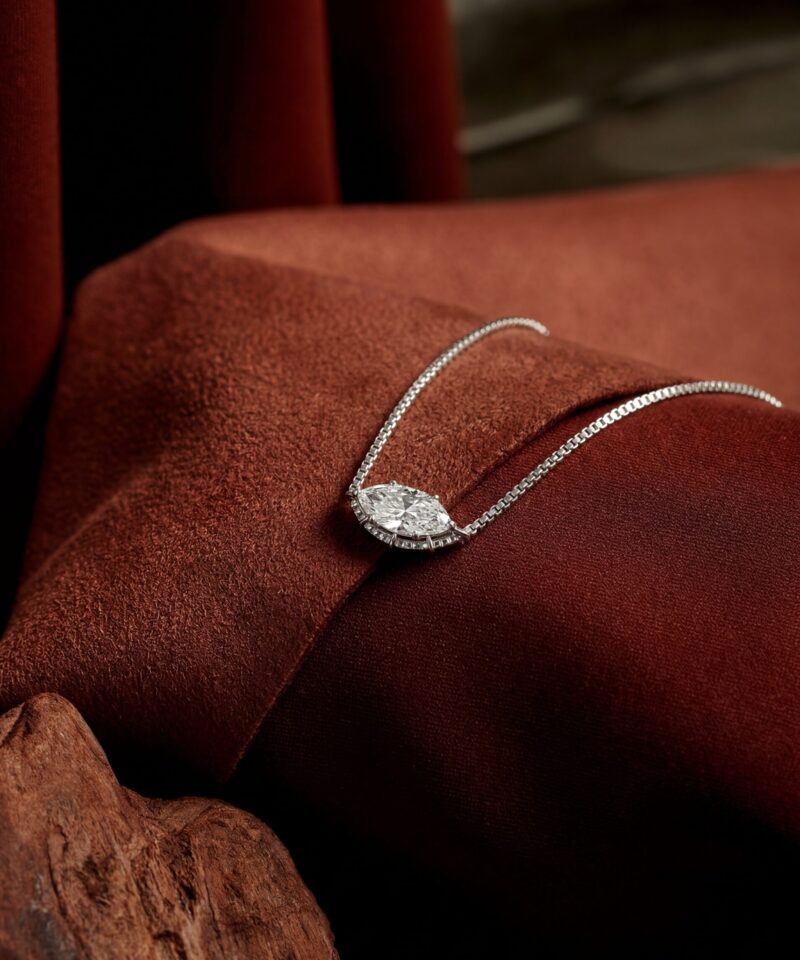 Colar Luxo Glam com Moissanite Oval em Prata 925 com Banho de Ródio