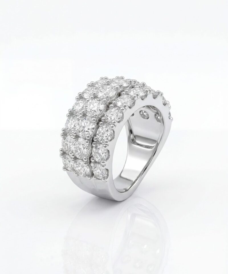 Anel Venturi Triple com Três Fileiras Cravejadas em Moissanite 2,27 ct