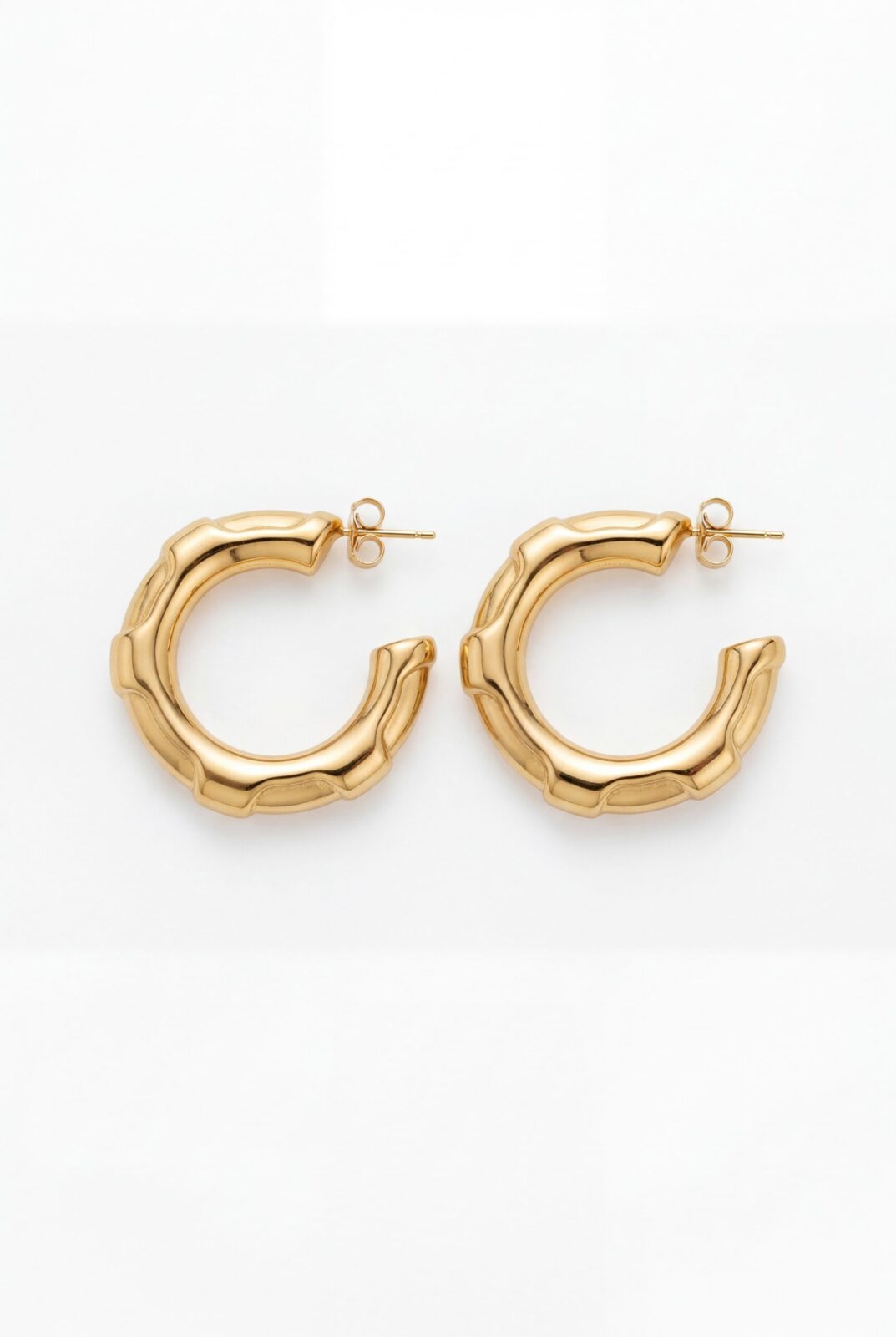 Brinco Argola Ondine Polida em Banho de Ouro 18k