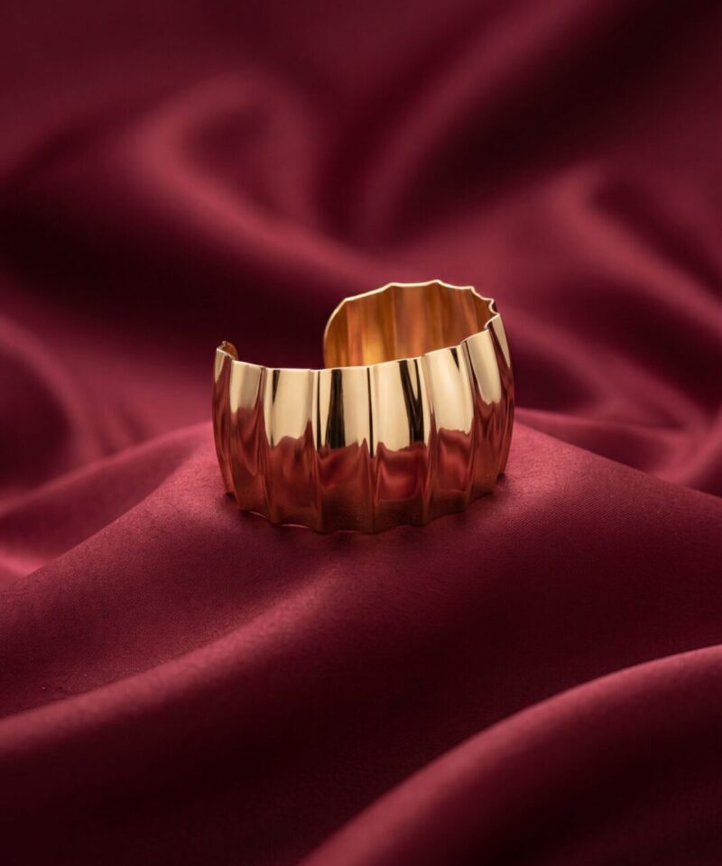 Alternative view of Bracelete Venezia Largo Rígido com Design Atemporal