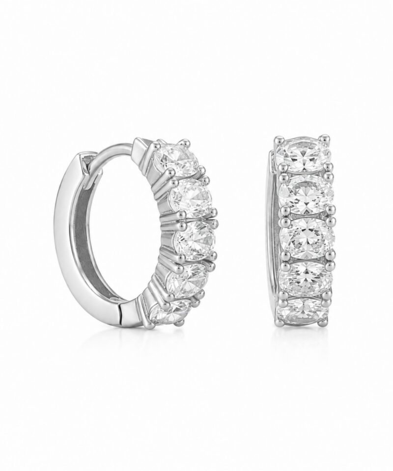 Brinco Argola Bella Luna com Moissanite Oval 3x4 mm