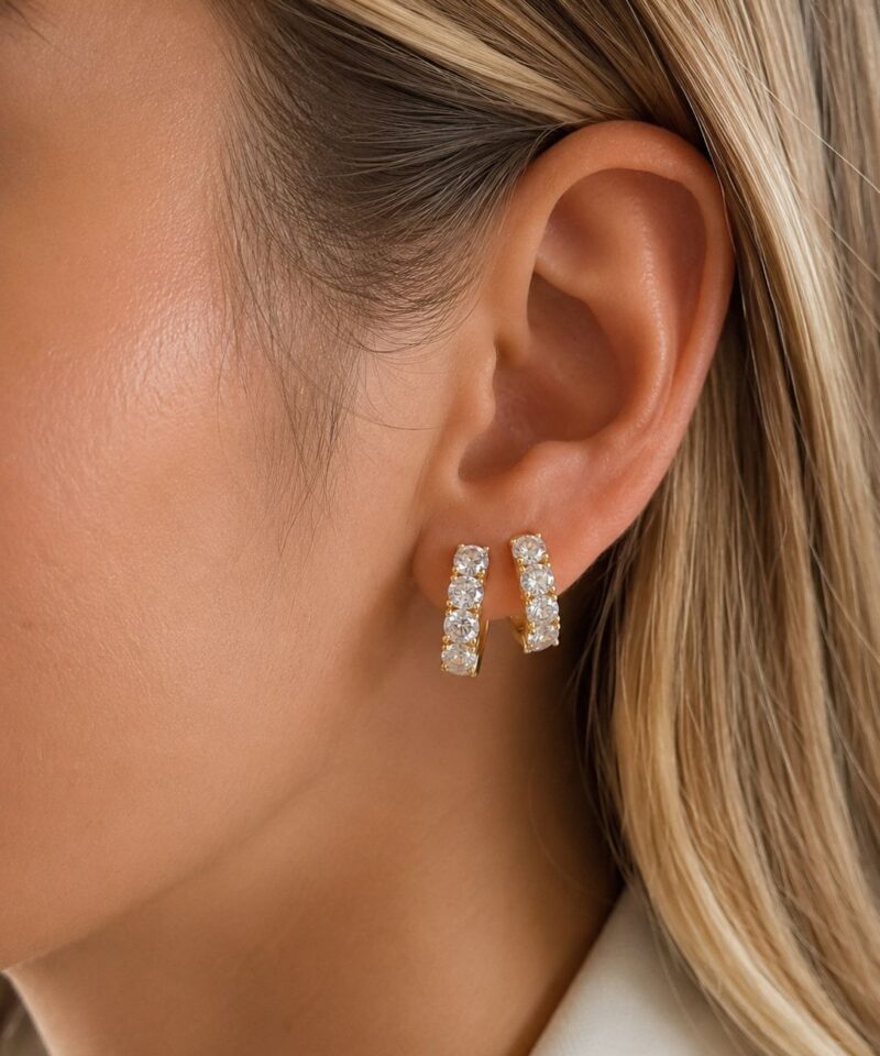 Alternative view of Brinco Argola Bella Sole com Moissanite Oval 3x4 mm